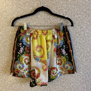 *VINTAGE* Versace 100% Silk Shorts Floral